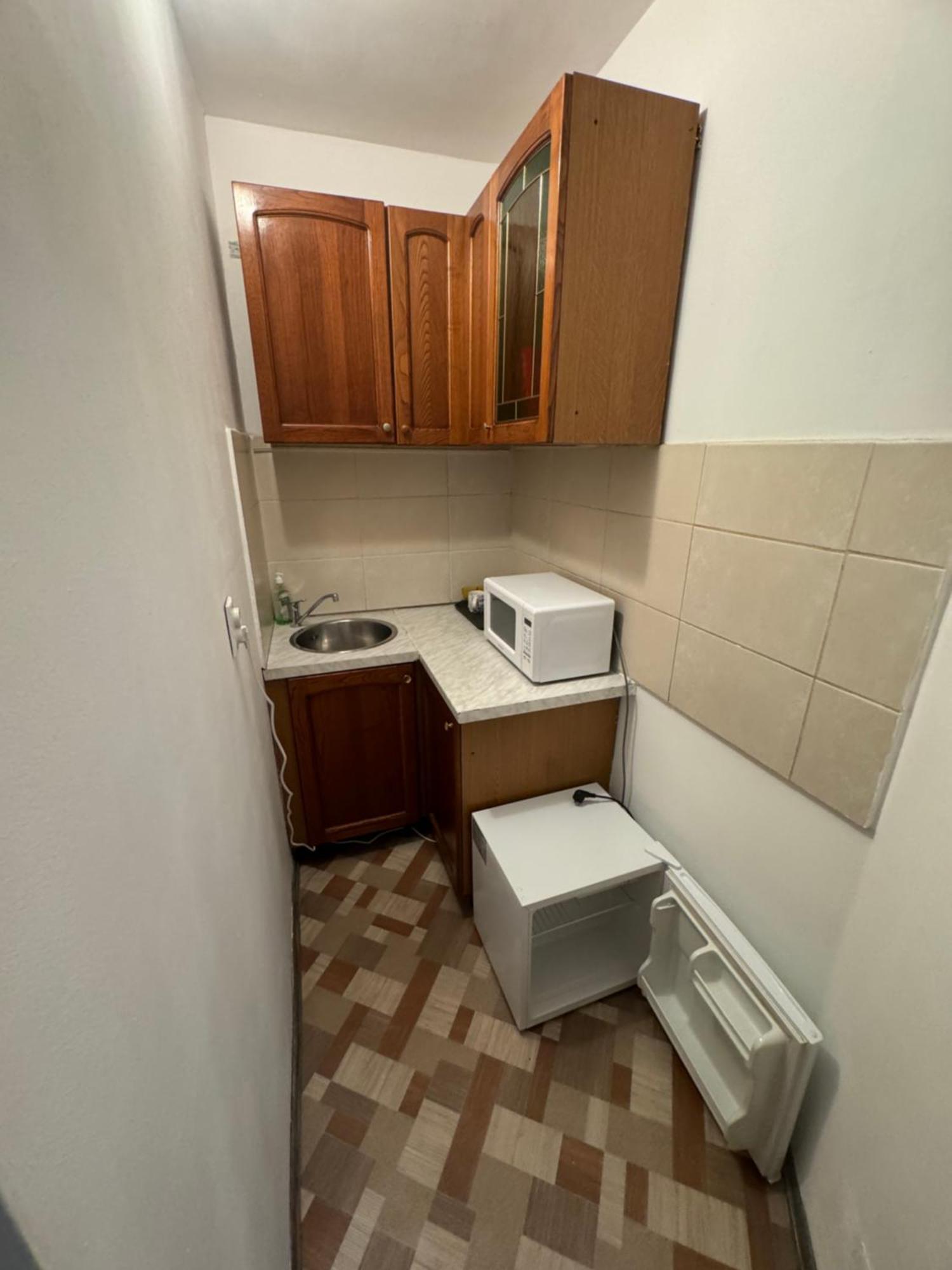 Economic Low Buget Downtown Studio Tiny Home On Street Piata Amzei Βουκουρέστι Εξωτερικό φωτογραφία